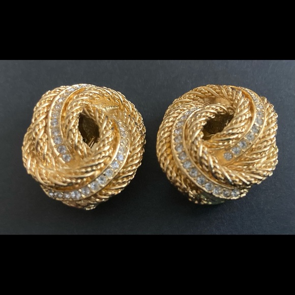 CHRISTIAN DIOR Signed Vintage Gold Tone Crystal Knot Clip-On Earrings - Picture 2 of 14